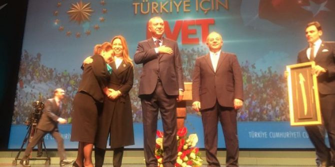 Cumhurbaşkanı Recep Tayyip Erdoğan Güzellik Uzmanlarının Beklediği İmzayı Attı