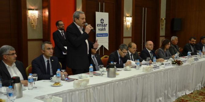 Ensar Vakfı’ndan ‘Anayasa Sistem Değişikliği Bilgilendirme Paneli’