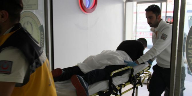 Kız Meselesi Yüzünden Çıkan Kavga Kanlı Bitti: 2 Yaralı