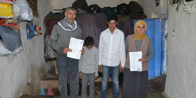 Tek Odalı Evde 5 Çocuğu İle Yaşıyorlar