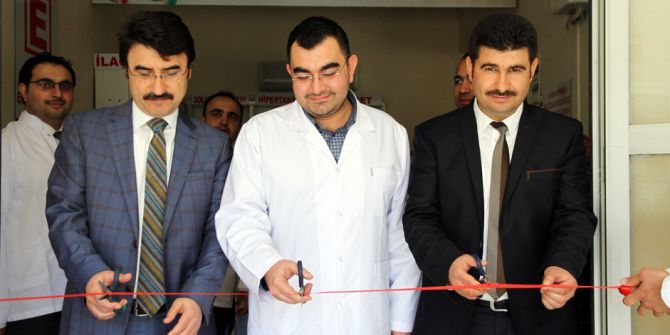 Harran Üniversitesinde Temsili Eczane Ve Majistral Laboratuvarı Açıldı