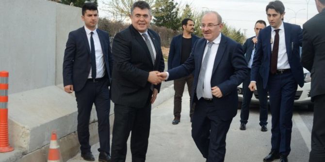 İçişleri Bakan Yardımcısı Sebahattin Öztürk Emniyet Müdüründen Bilgi Aldı