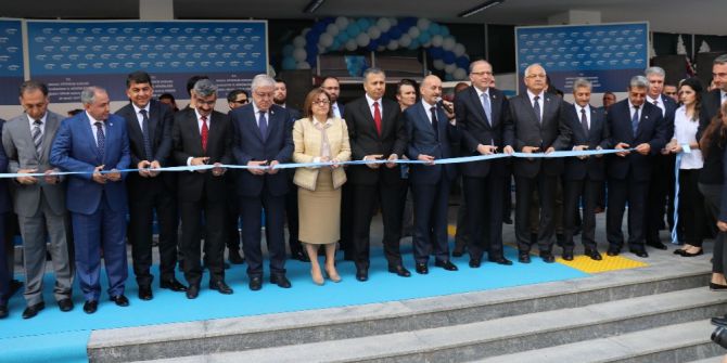 Bakan Müezzinoğlu, Gaziantep’te Sgk Yeni Hizmet Binasını Açtı