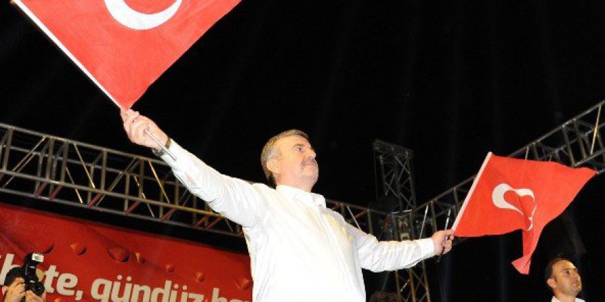 Akyürek: “Millet Tek Yürek Oldu Meydanlarda Gücünü Gösterdi”