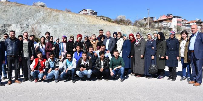 Dursunbey Ve Sındırgı’ya 2019’da Doğalgaz Gelecek