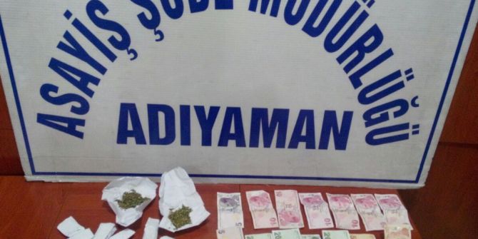 Uyuşturucu Satıcıları Yakalandı