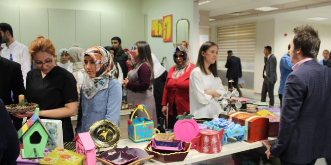 Ruh Sağlığı Merkezi Hastalarına Yönelik Resim Sergisi Açıldı