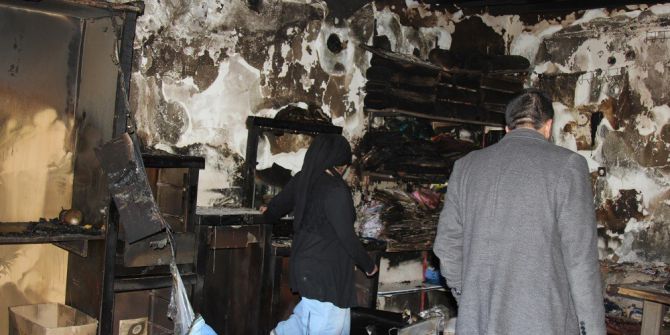 Engelli Kardeşlerin Eviyle Birlikte Umutları Da Kül Oldu