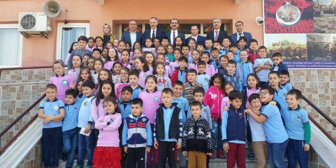 Somalı Miniklere Trafik Eğitimi Verildi