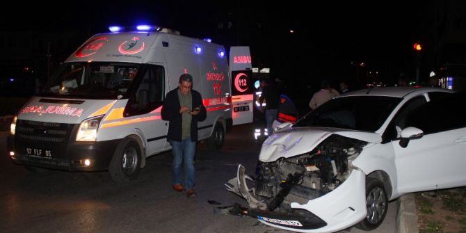 Manavgat’ta 3 Ayrı Trafik Kazası: 4 Yaralı
