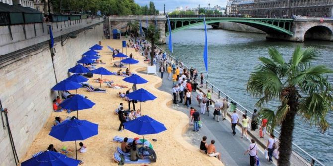 Abd Başkanı Trump Nedeniyle Paris Suni Halk Plajı Kumsuz Olacak