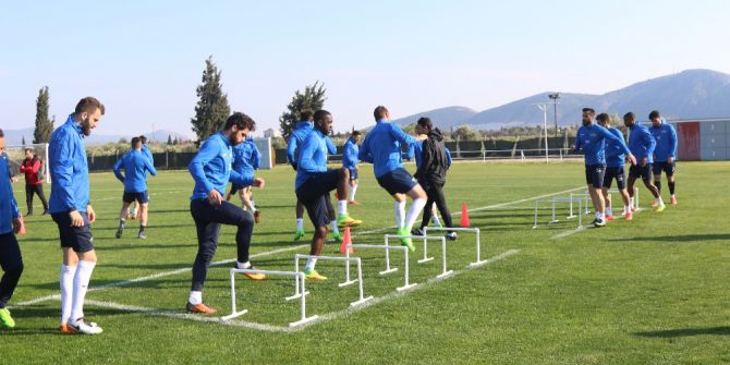 Akhisar Belediyespor’da Başakşehir Maçı Hazırlıkları Sürüyor
