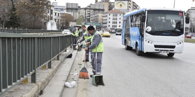 Ankara Büyükşehir Belediyesinden Bahar Temizliği