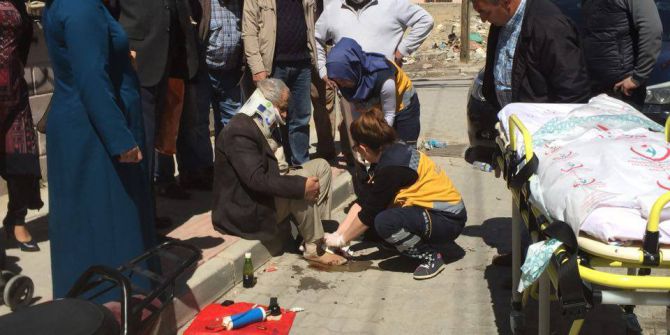 Karaman’da Otomobilin Çarptığı Motosikletli Yaşlı Adam Yaralandı