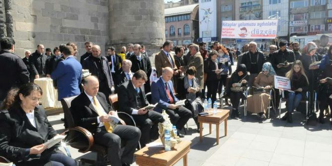Kitap Okuma Kampanyasına Yoğun İlgi