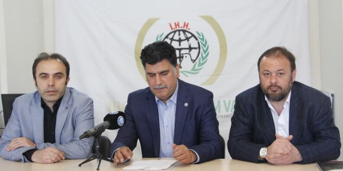 İhh; "Güçlü Bir Türkiye İçin ’Evet’ Diyoruz"