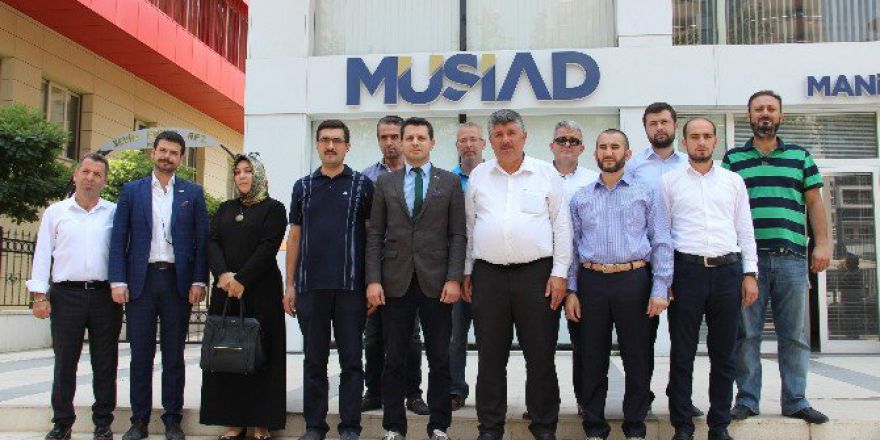 "İş Dünyası Üretmeye Devam Edecek"