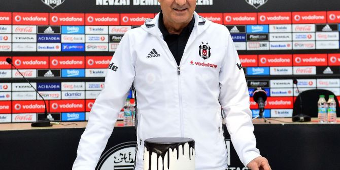 Şenol Güneş’in Kızı Günçe Güneş’ten Basın Mensuplarına Siyah-beyaz Pasta İkramı