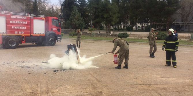 Askerlere Yangın Söndürme Eğitimi