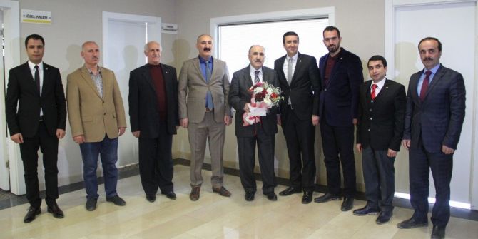 Beşir Atalay’dan Van Ticaret Borsasına Ziyaret