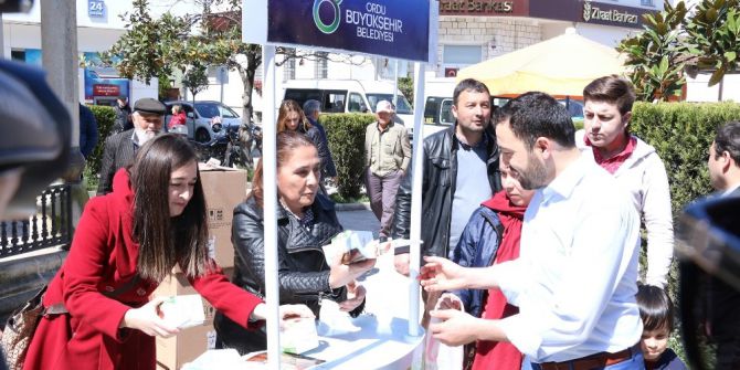 19 İlçede Kandil Simidi İkram Edildi