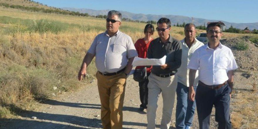 Başkan Özgüven, Yeni Sebze Hali Arazini İnceledi