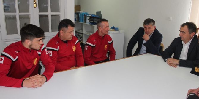 Dünya Şampiyonu Mma Sporcuları Ayvalık’ın Gururu Oldu