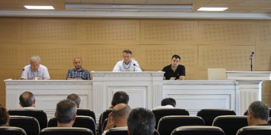 Otso’dan Darbeye Protesto