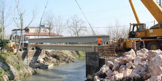 Büyükşehir Çaybaşı’na İki Köprü Yapıyor