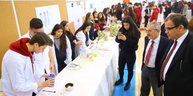 Yakın Doğu Koleji’nde Bilim Şöleni