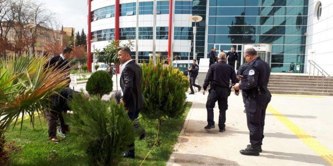 Adliyede Kavga: 5 Gözaltı