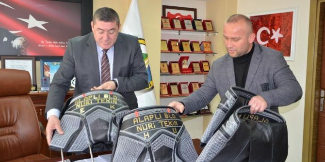 Güreşçilerin Kıspeti Başkan Tekin’den