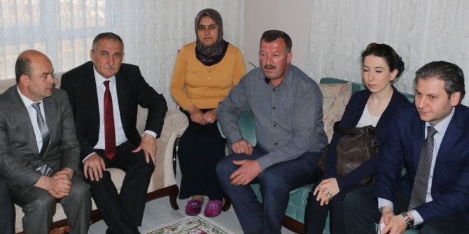 Bolu Belediye Başkanı Yılmaz’dan Şehit Ve Gazi Yakınlarını Ziyaret Etti