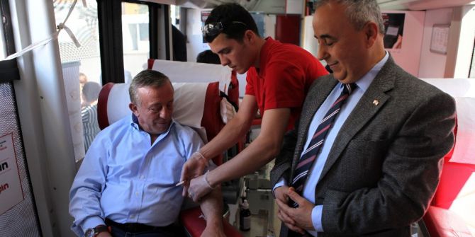 Ali Ağaoğlu, “Kan Bağışı Sürekli Hale Getirilmeli”