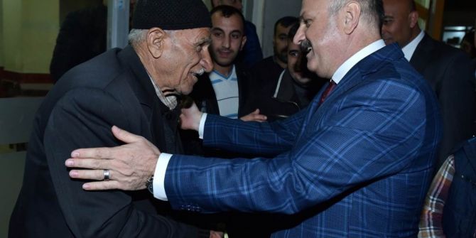 Vali Çakacak Siteler’de Halkla Buluştu