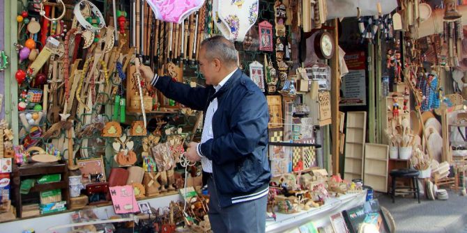 Çocuklarını Kanserden Korumak İsteyenler Tahta Oyuncak Alıyor