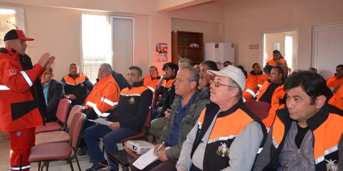 Efeler Belediyesi Personeli ’Afet Farkındalık Eğitimi’ Alıyor