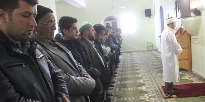 Yavuzeli’nde Kandil Gecesinde Camiler Doldu