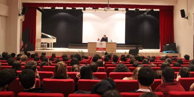 Öğrencilere Doktorluk Anlatıldı