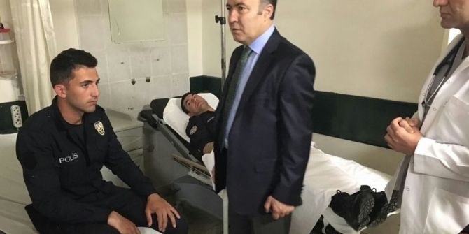 Denizli Valisi Altıparmak, Yaralı Polisleri Ziyaret Etti