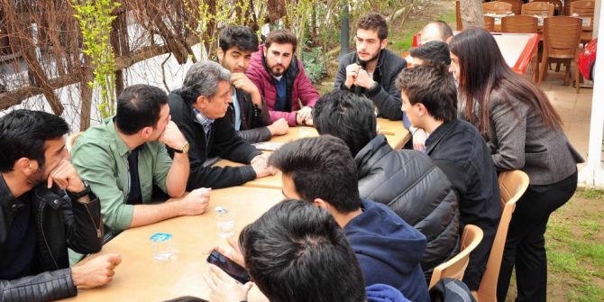 Başkan Çalkaya, 16 Nisan’ı Gençlerle Konuşuyor