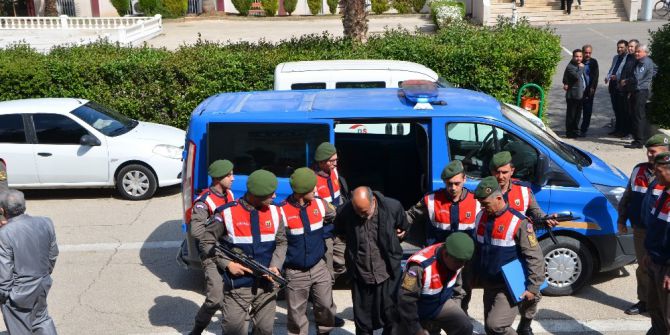 5 Kişilik Aileyi Katleden Zanlılar Adliyeye Sevk Ediliyor