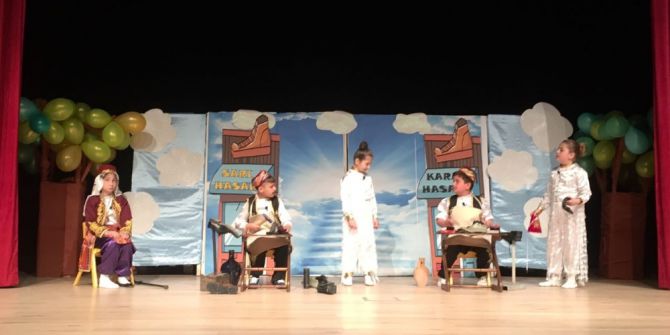 Biga’da Tiyatro Gösterisi