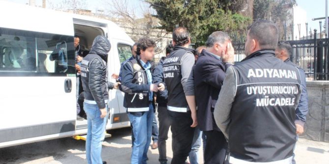 Uyuşturucu Suçundan Aranan 6 Şahıs Adliyeye Sevk Edildi