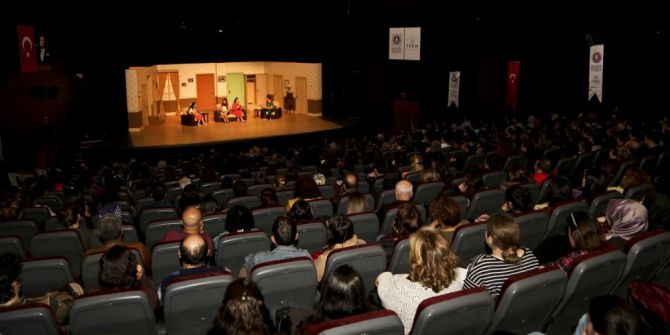 Maltepe Tiyatro Festivali "Ters Köşe" İle Sona Erdi