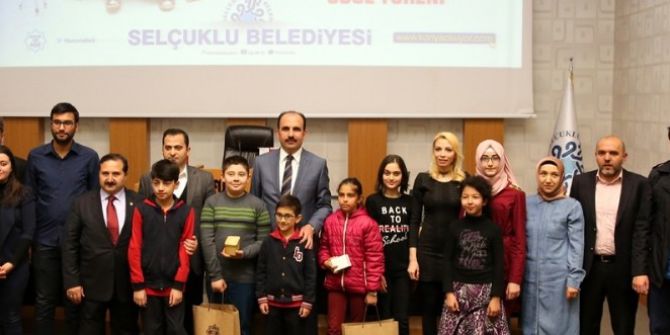 Başkan Altay, Kitapseverleri Ödüllendirdi