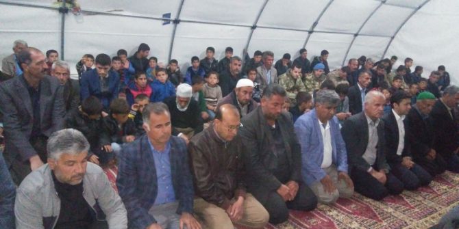 Depremin Vurduğu Samsat’ta Kandil Çadırda Kutlandı