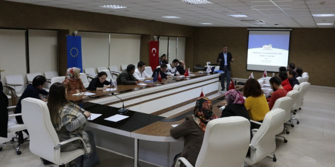 Tkdk Danışman Eğitimi Alanlara Belgeleri Verildi.