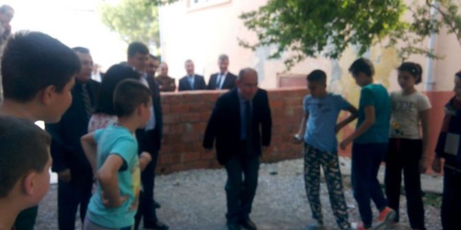 Gömeç’te Kaymakam Nazlı Kırsal Mahallelere Yönelik Ziyaretlerini Sürdürüyor