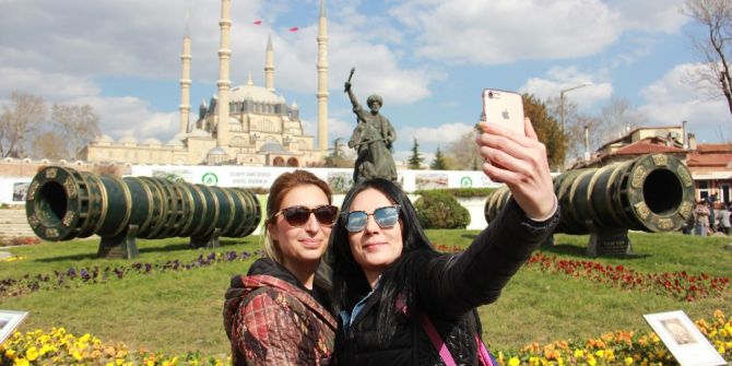 Selimiye’nin Gölgesinde 585 Yıllık Bir Destan